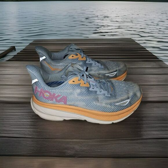 Hoka One Clifton 9 women’s Size 8 D wide 1132211 ABIW airy blue’ Running Shoes - Picture 3 of 7